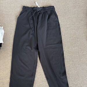 Black lululemon pants